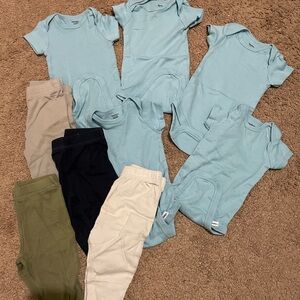 Gerber pants and shirts 0-3 Months